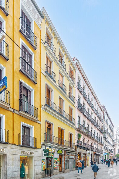 Calle de las Carretas, 29, Madrid, Madrid à louer - Photo de l’immeuble – Image 2 sur 2