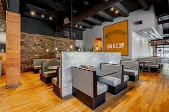 420 Broad St, Chattanooga, TN à louer Photo intérieure– Image 1 sur 23