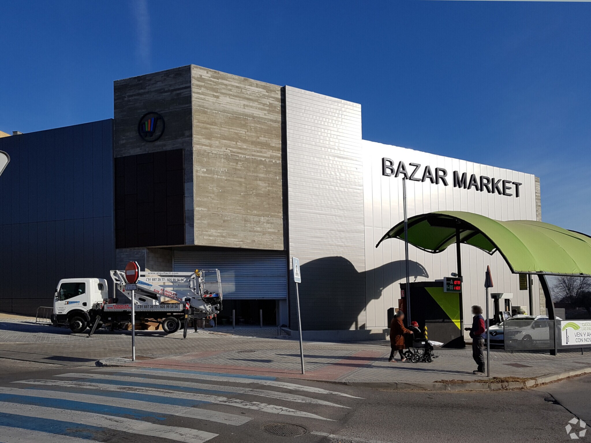 Ronda De Las Comunidades, 107, Valdemoro, Madrid à louer Photo principale– Image 1 sur 2