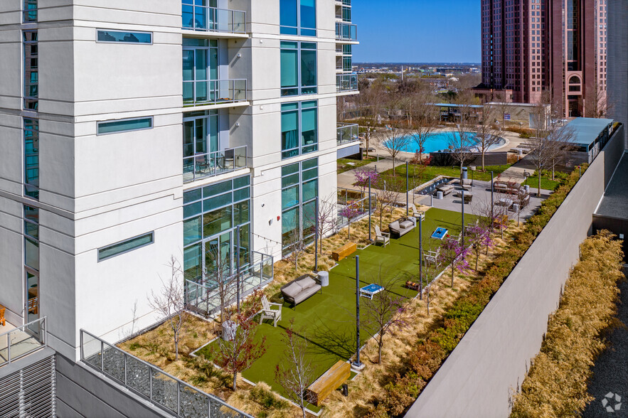 3699 McKinney Ave, Dallas, TX à louer - Photo de l’immeuble – Image 3 sur 5
