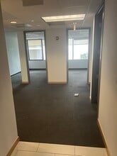 2665 S Bayshore Dr, Coconut Grove, FL à louer Photo intérieure– Image 1 sur 14