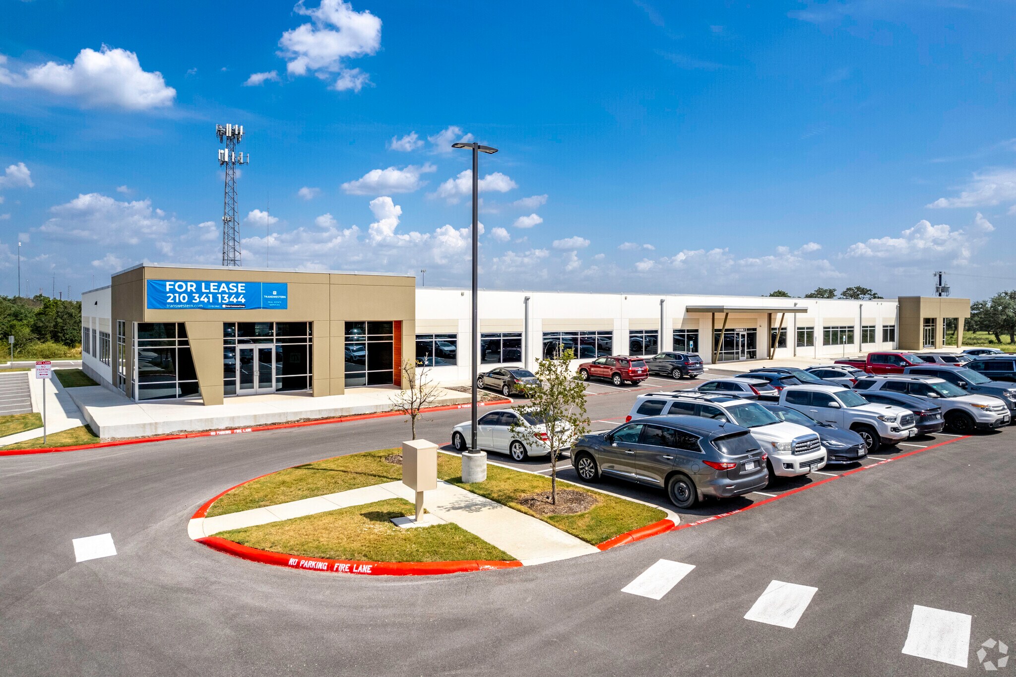 15510 Vance Jackson, San Antonio, TX à louer Photo principale– Image 1 sur 4