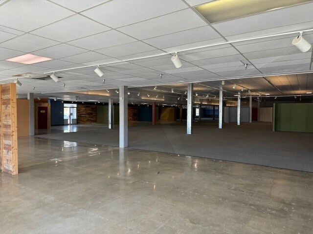 4300 S Padre Island Dr, Corpus Christi, TX à louer - Photo de l’immeuble – Image 1 sur 10