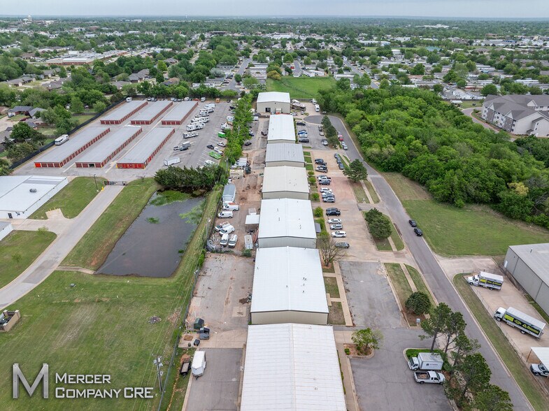 717 Evergreen St, Edmond, OK à louer - Aérien – Image 3 sur 19