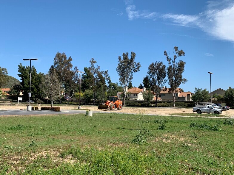 39360 Los Alamos Rd, Murrieta, CA à vendre - Photo de l’immeuble – Image 3 sur 24