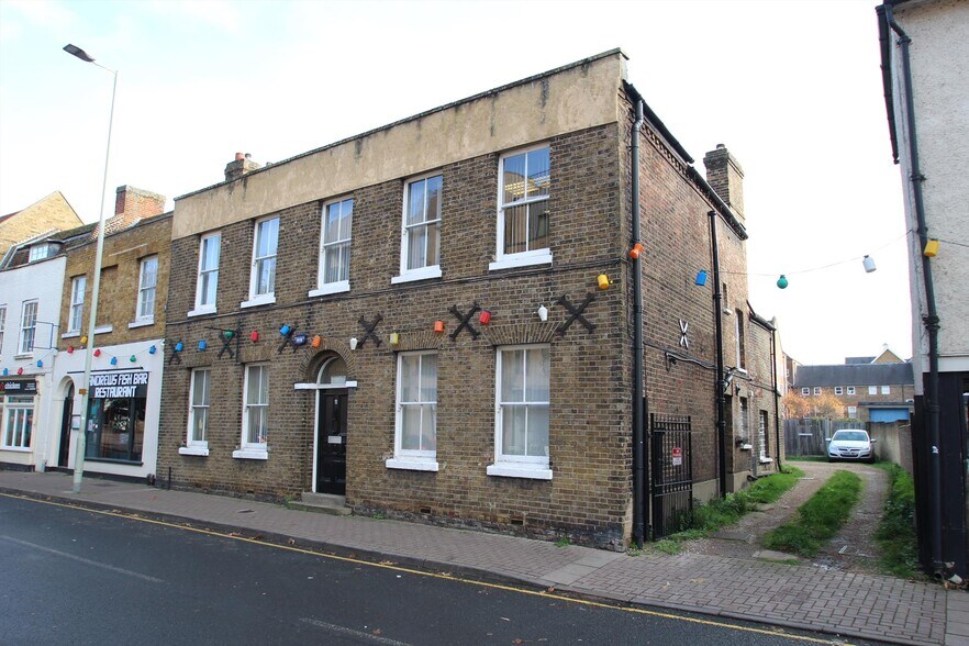 11 Amwell End, Ware à louer - Photo de l’immeuble – Image 1 sur 4