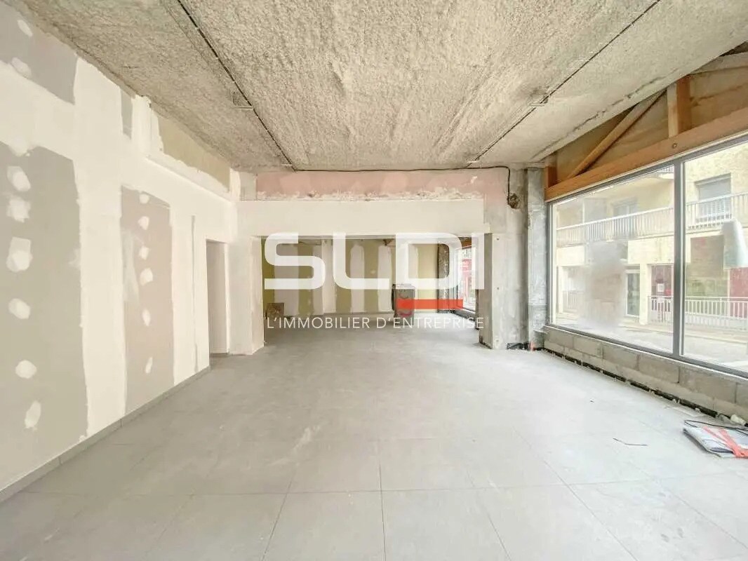 Local commercial dans Ambérieu-en-Bugey à louer Photo intérieure– Image 1 sur 3