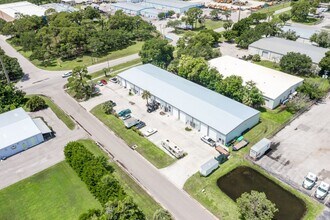 6224 31st St E, Bradenton, FL à louer Photo intérieure– Image 2 sur 3