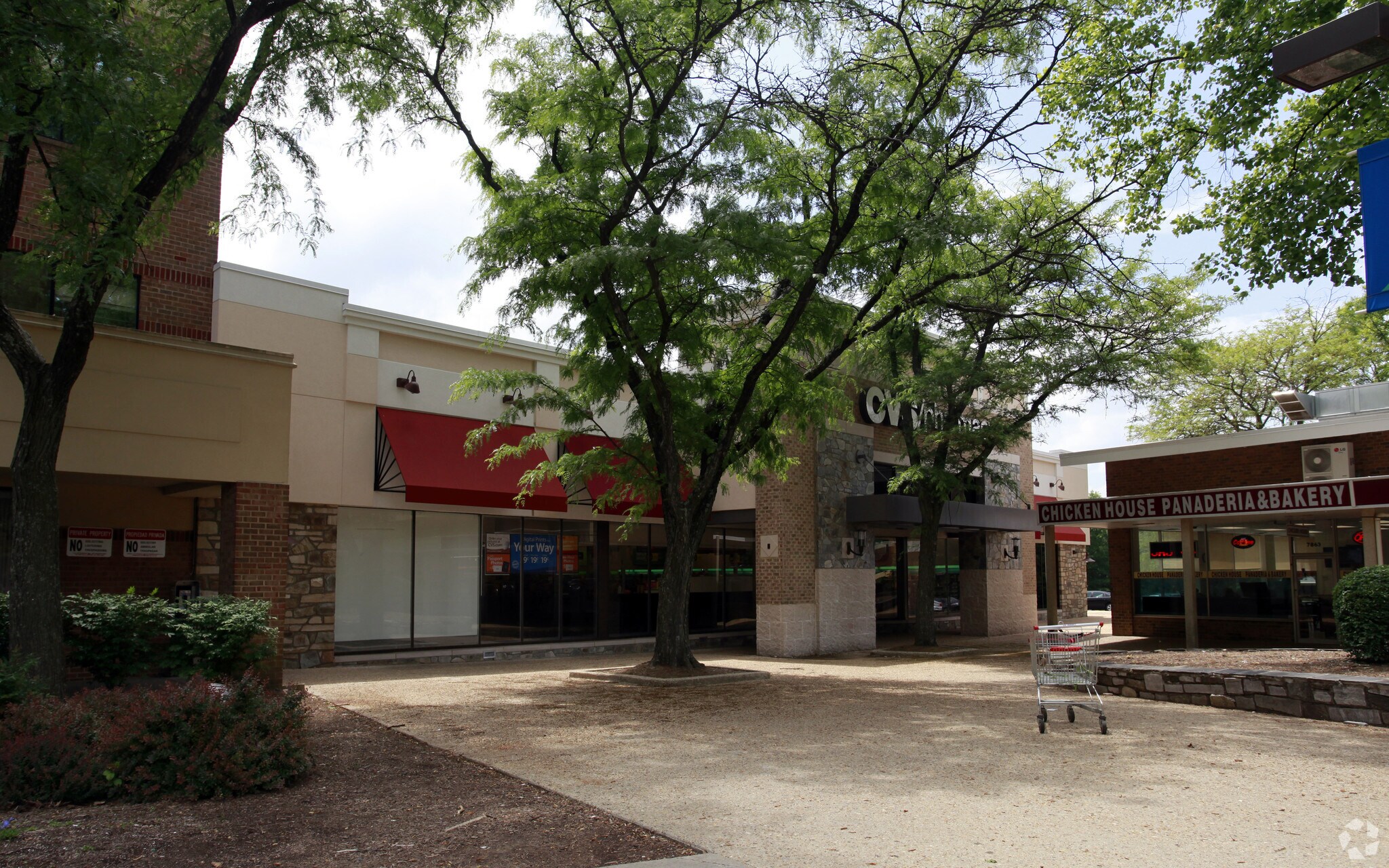 7859-7861 Heritage Dr, Annandale, VA à louer Photo principale– Image 1 sur 2