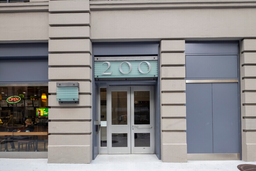 200-216 Pine St, San Francisco, CA à vendre - Photo de l’immeuble – Image 2 sur 24