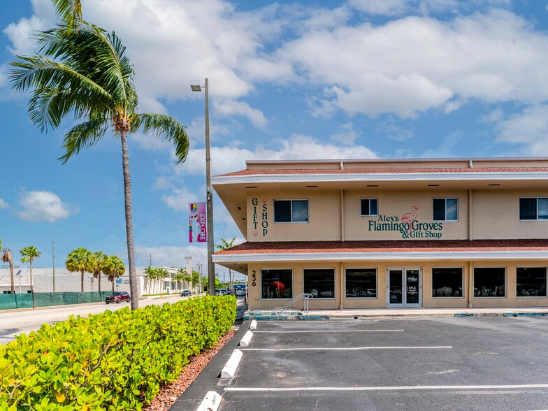 236 N Federal Hwy, Dania Beach, FL à louer - Photo de l’immeuble – Image 3 sur 13