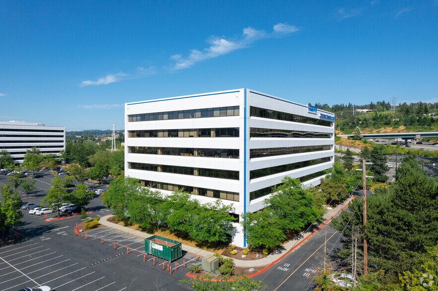 700 S Renton Village Pl, Renton, WA à louer - Photo principale – Image 1 sur 8