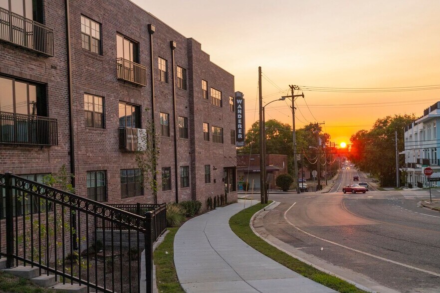 400 Douglas Ave, Nashville, TN à vendre - Photo principale – Image 1 sur 19