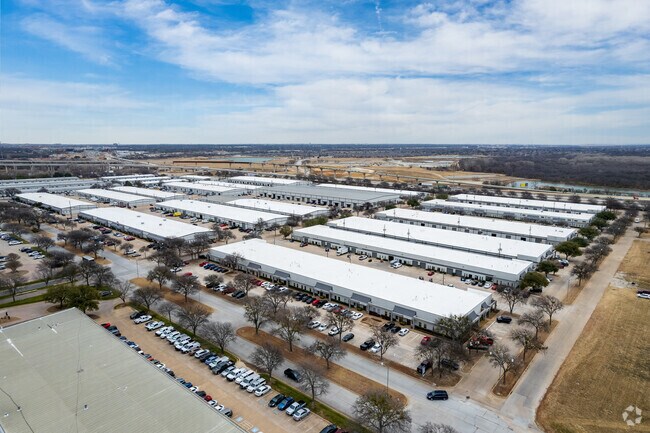 Plus de détails pour 2501-2519 Gravel Dr, Fort Worth, TX - Local d'activités, Industriel/Logistique à louer