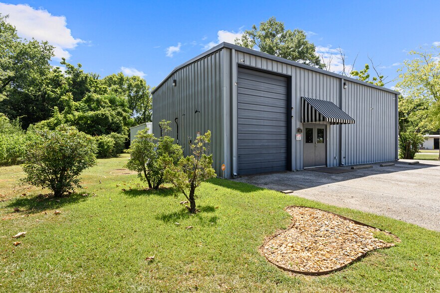 202 N Teague St, Longview, TX à vendre - Photo de l’immeuble – Image 3 sur 42