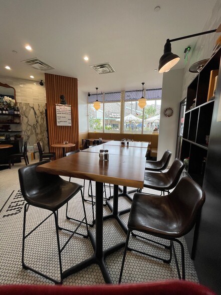 377 Keahole St, Honolulu, HI à louer - Photo de l’immeuble – Image 3 sur 17