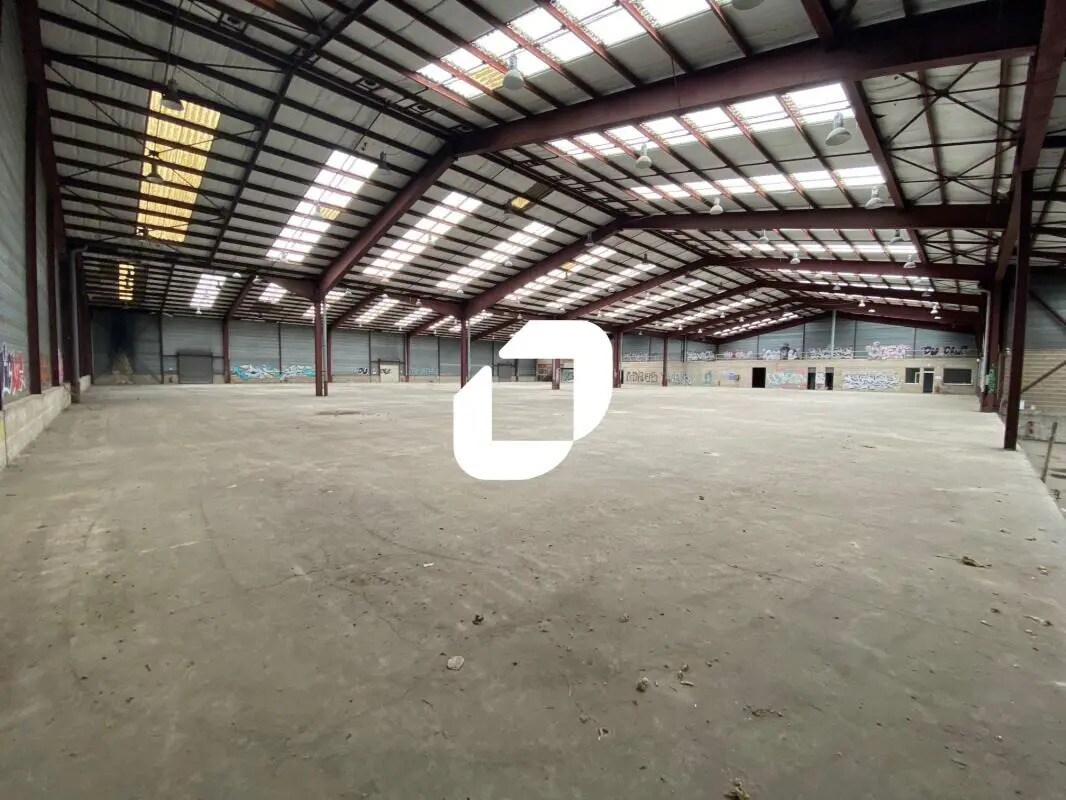 Industriel/Logistique dans Provins à vendre Photo de l’immeuble– Image 1 sur 10