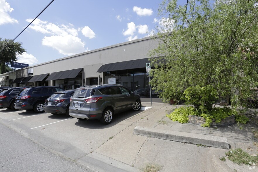 2923 N Henderson Ave, Dallas, TX à louer - Photo de l’immeuble – Image 1 sur 1