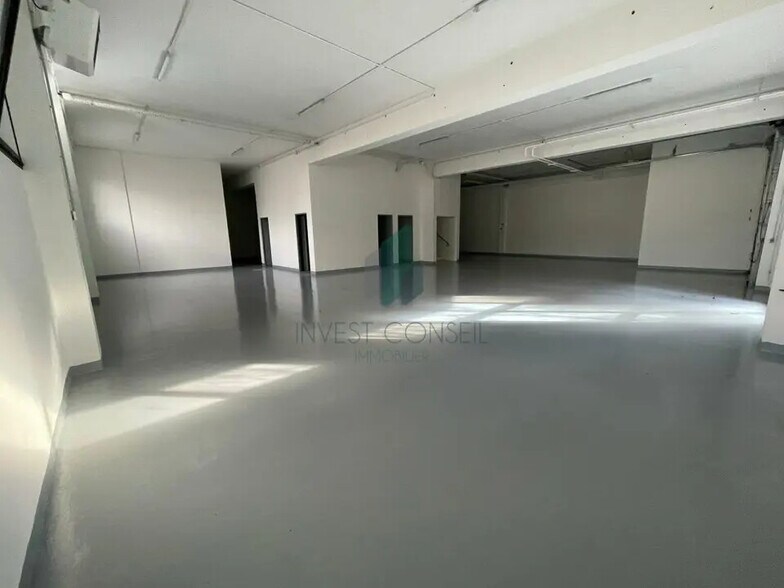 Local d’activités dans Nanterre à louer - Photo de l’immeuble – Image 3 sur 7