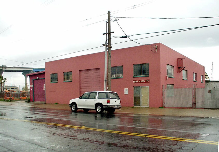 1861 Main St, San Diego, CA à louer - Photo de l’immeuble – Image 2 sur 17