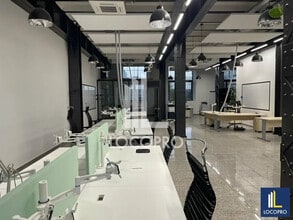 Local d’activités dans Marseille à louer Photo de l’immeuble– Image 2 sur 16