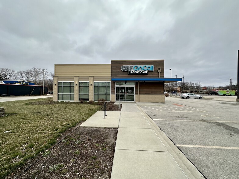 520 Cunningham, Urbana, IL à louer - Photo de l’immeuble – Image 3 sur 20