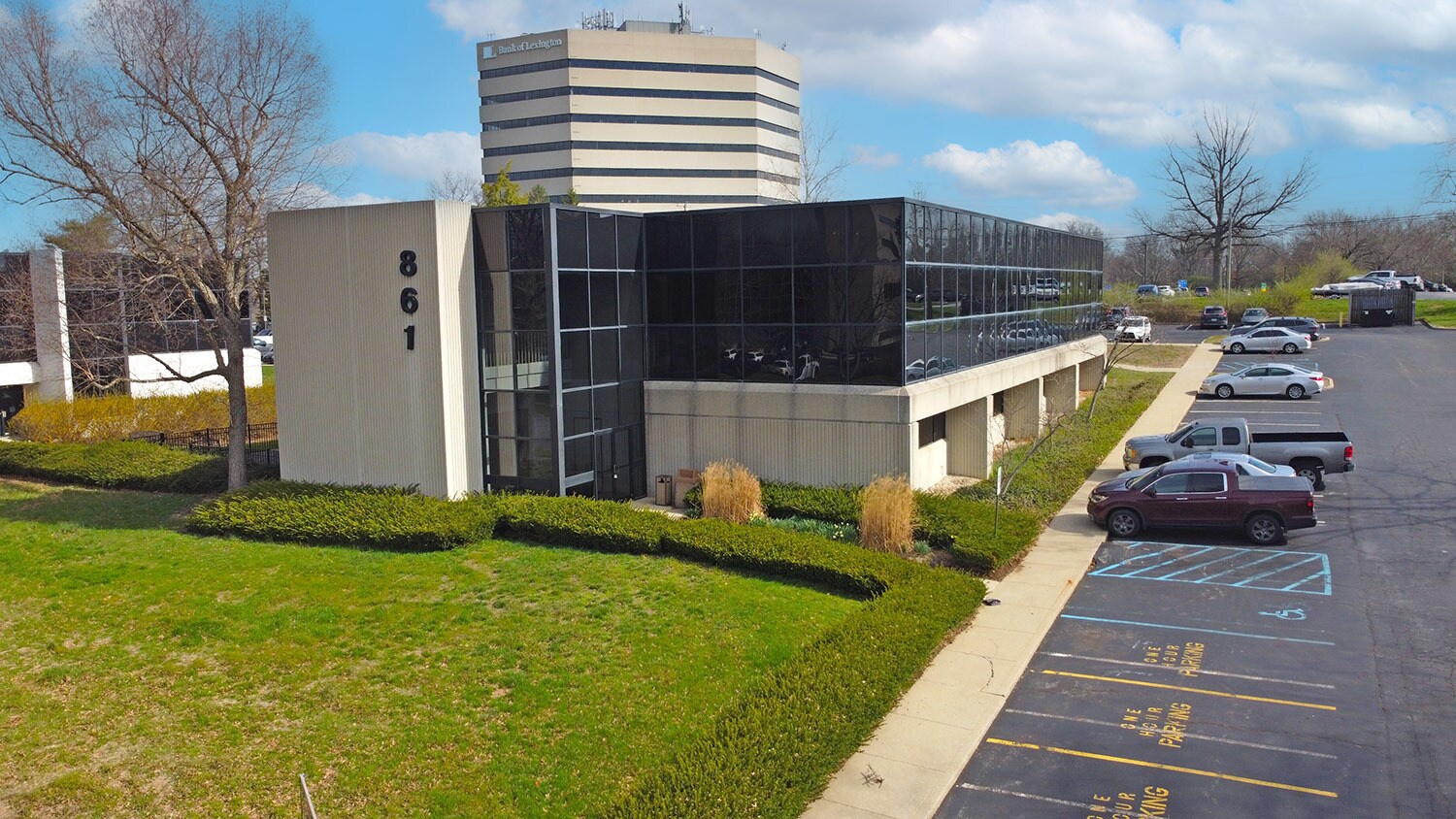 861 Corporate Dr, Lexington, KY à louer Photo principale– Image 1 sur 8
