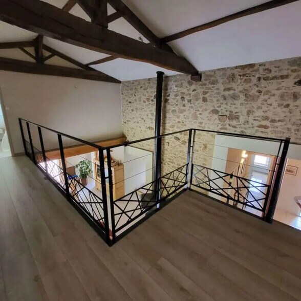 Local d'activités dans Rennes à vendre - Photo de l’immeuble – Image 1 sur 9