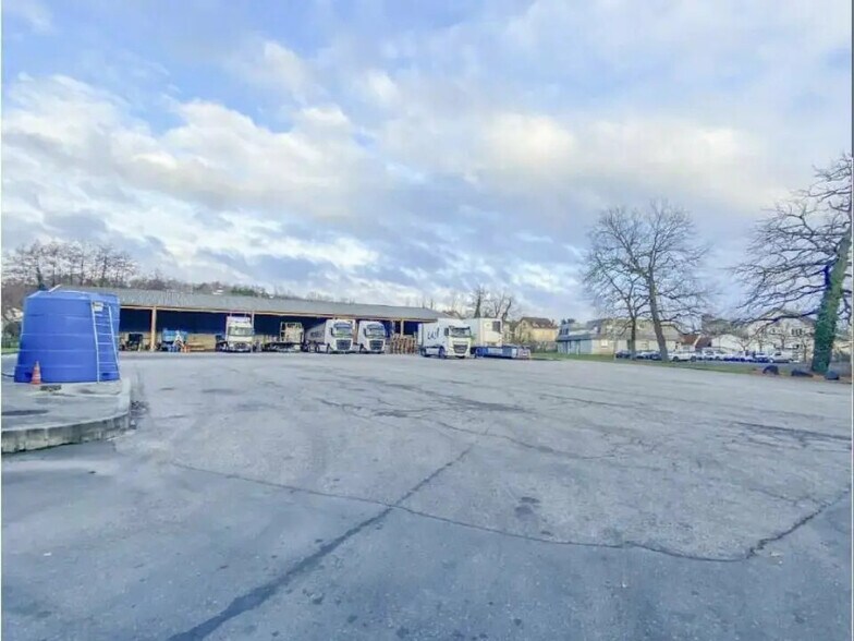 Industriel/Logistique dans Objat à vendre - Photo de l’immeuble – Image 2 sur 7