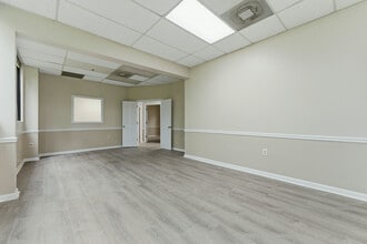 1800 Roswell Rd, Marietta, GA à louer Photo intérieure– Image 2 sur 16