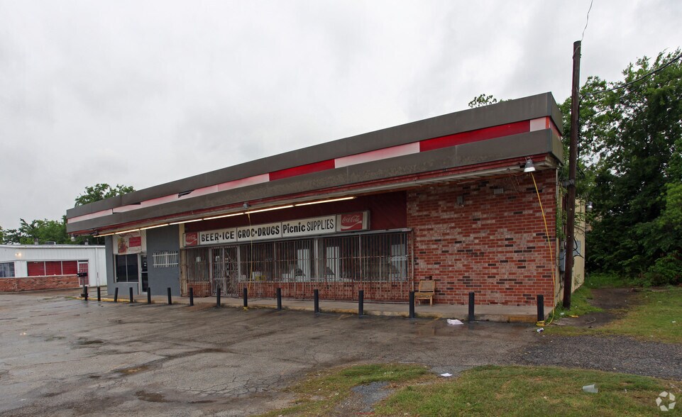 8225-8231 C E King Pky, Houston, TX à vendre - Photo principale – Image 1 sur 4