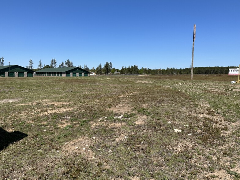 115 N M-553 Hwy, Gwinn, MI à vendre - Photo de l’immeuble – Image 3 sur 6