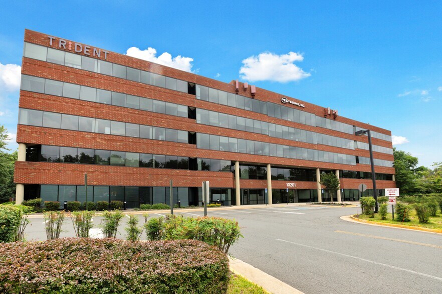 10201 Fairfax Blvd, Fairfax, VA à vendre - Photo de l’immeuble – Image 3 sur 20