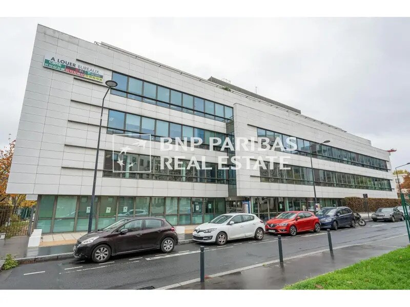 Bureau dans Saint-Denis à louer Photo de l’immeuble– Image 1 sur 13