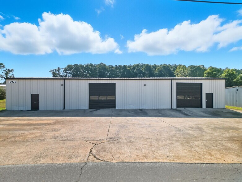 2025 Marshall Huff Rd, Dallas, GA à vendre - Photo de l’immeuble – Image 1 sur 22