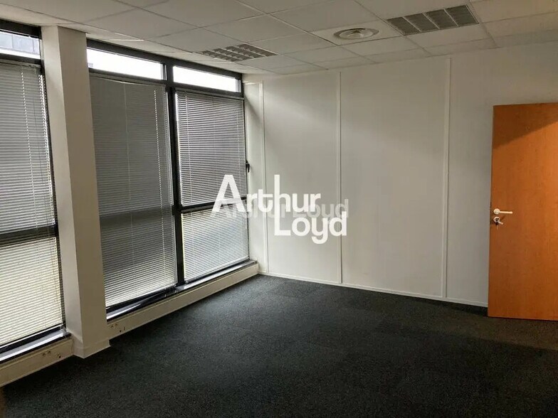 Bureau dans Reims à louer - Photo intérieure – Image 3 sur 11