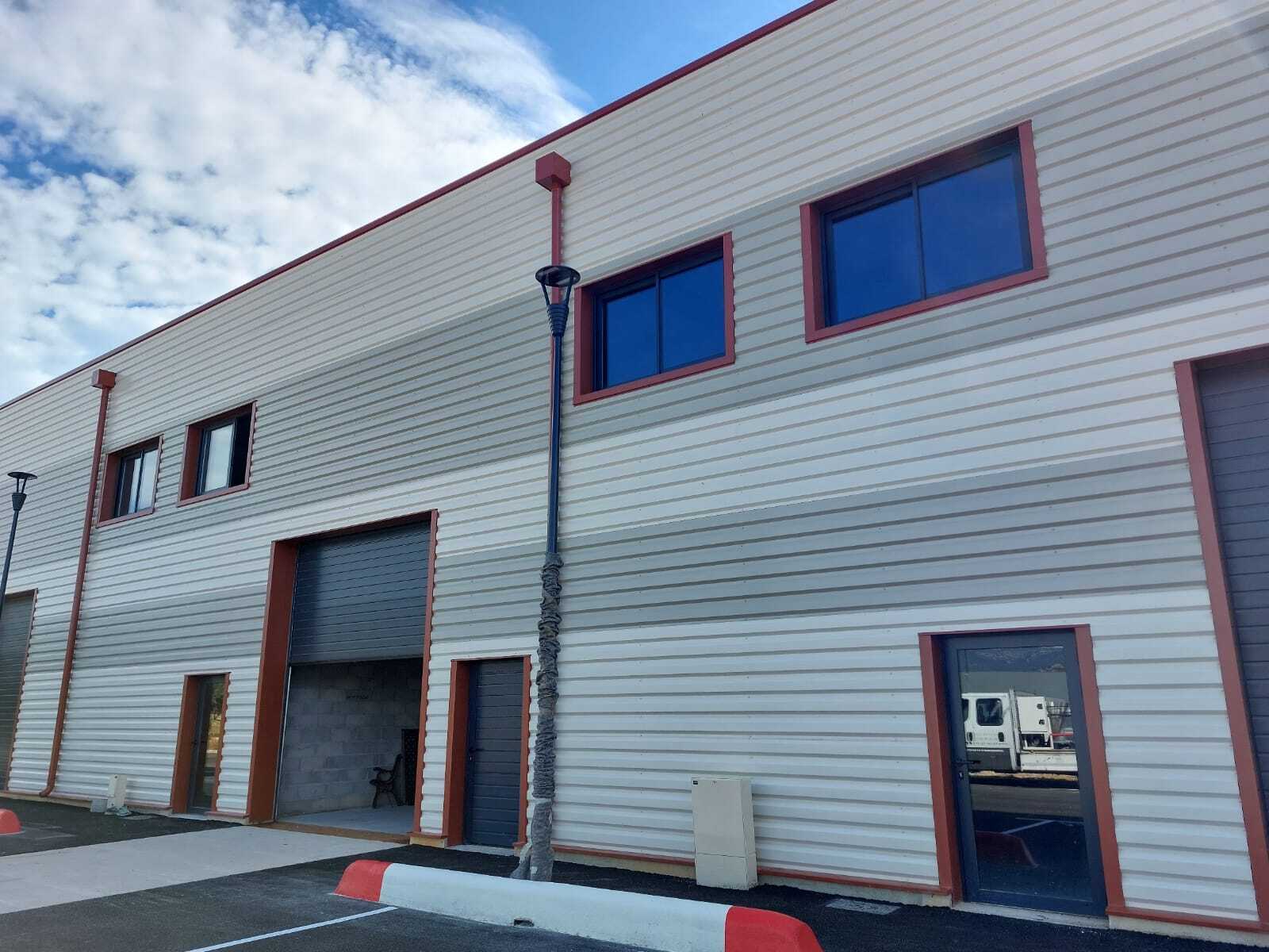 Av. de Varsovie, Signes à louer Photo intérieure– Image 1 sur 3