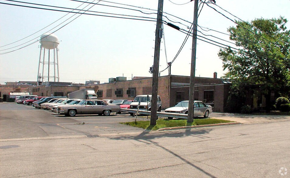 7455-7501 Saint Louis Ave, Skokie, IL à vendre - Photo de l’immeuble – Image 1 sur 4