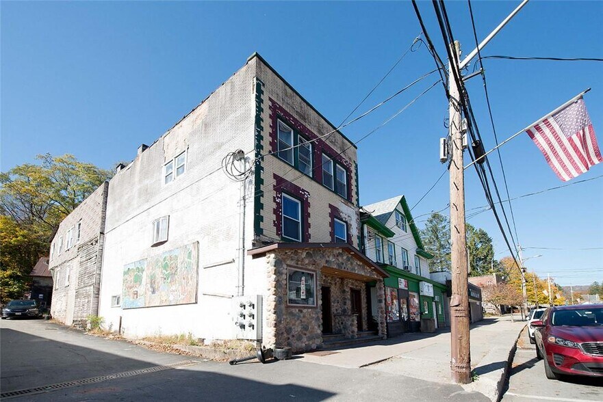 64 N Main St, Liberty, NY à vendre - Photo de l’immeuble – Image 1 sur 28