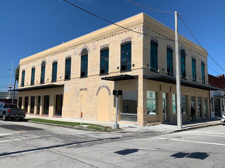 2100 W Main St, Tampa, FL à louer - Photo de l’immeuble – Image 1 sur 3