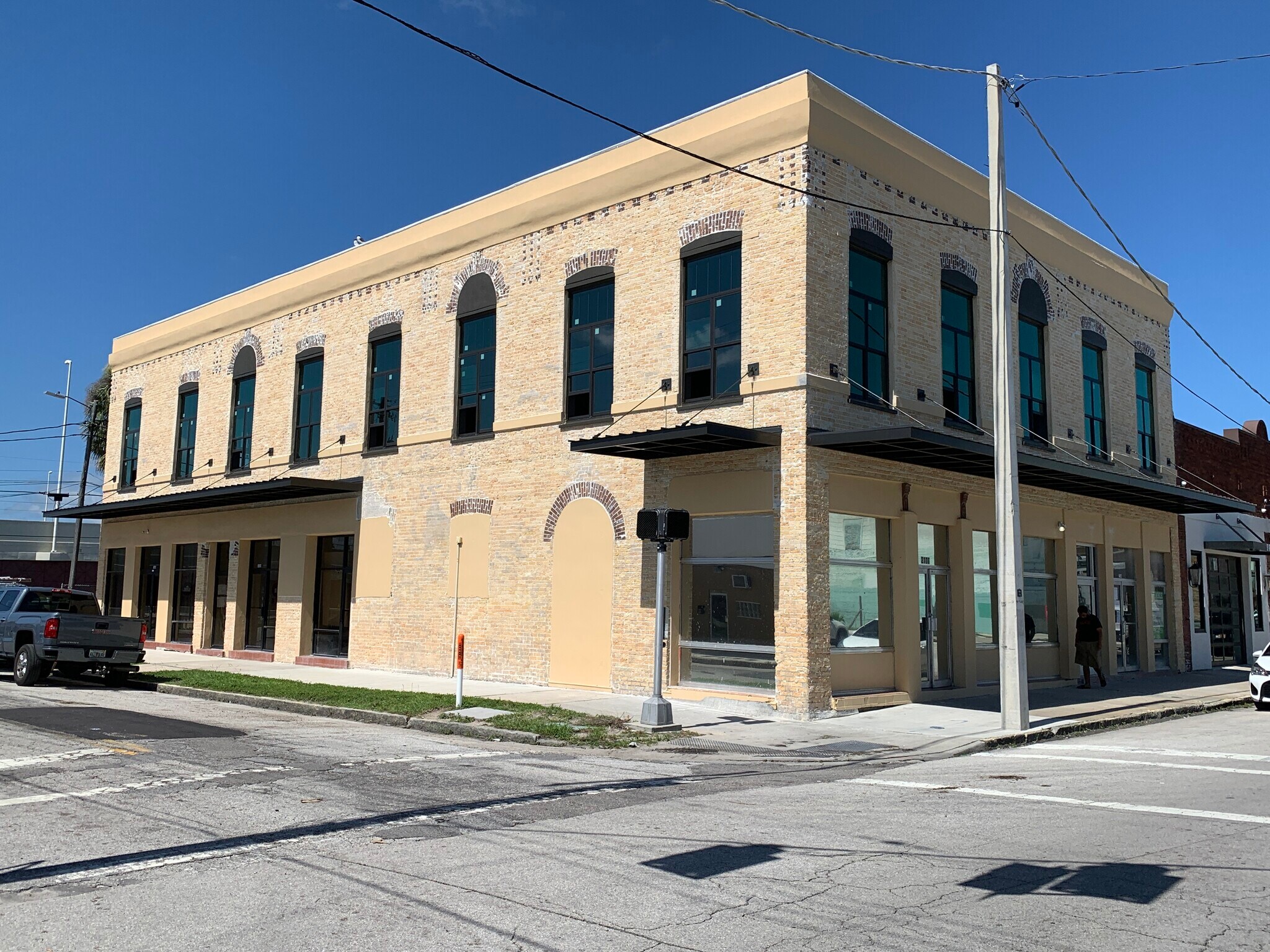 2100 W Main St, Tampa, FL à louer Photo de l’immeuble– Image 1 sur 4