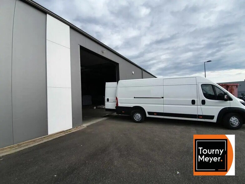Industriel/Logistique dans Saint-Loubès à louer - Photo de l’immeuble – Image 3 sur 3
