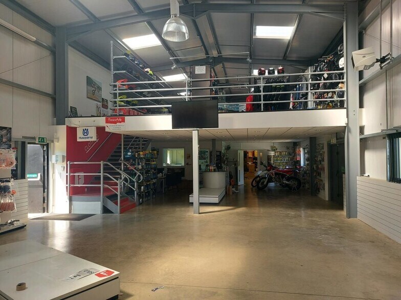 Wadhurst Rd, Mark Cross à louer - Photo de l’immeuble – Image 3 sur 39