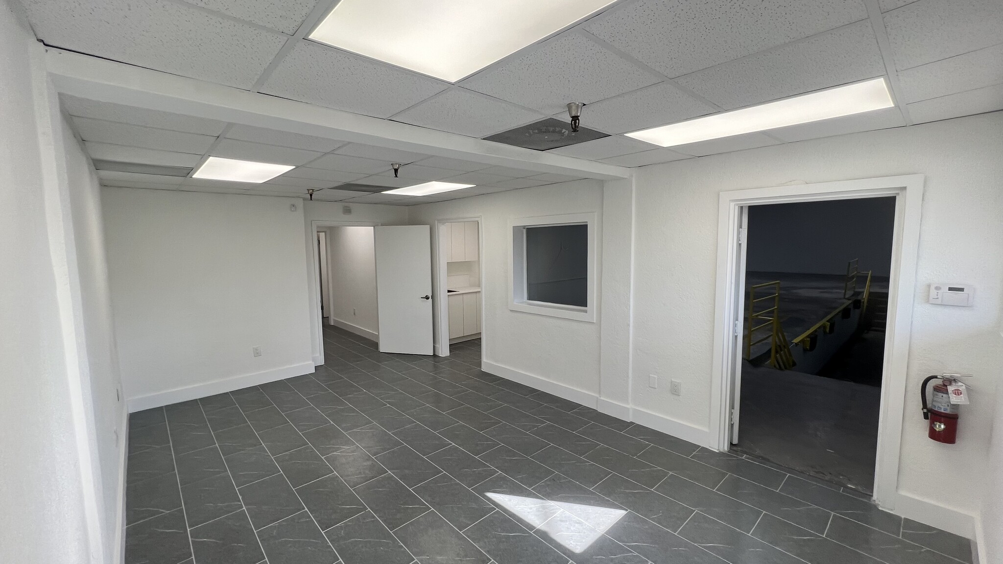 9501-9635 NW 80th Ave, Hialeah, FL à louer Photo intérieure– Image 1 sur 9
