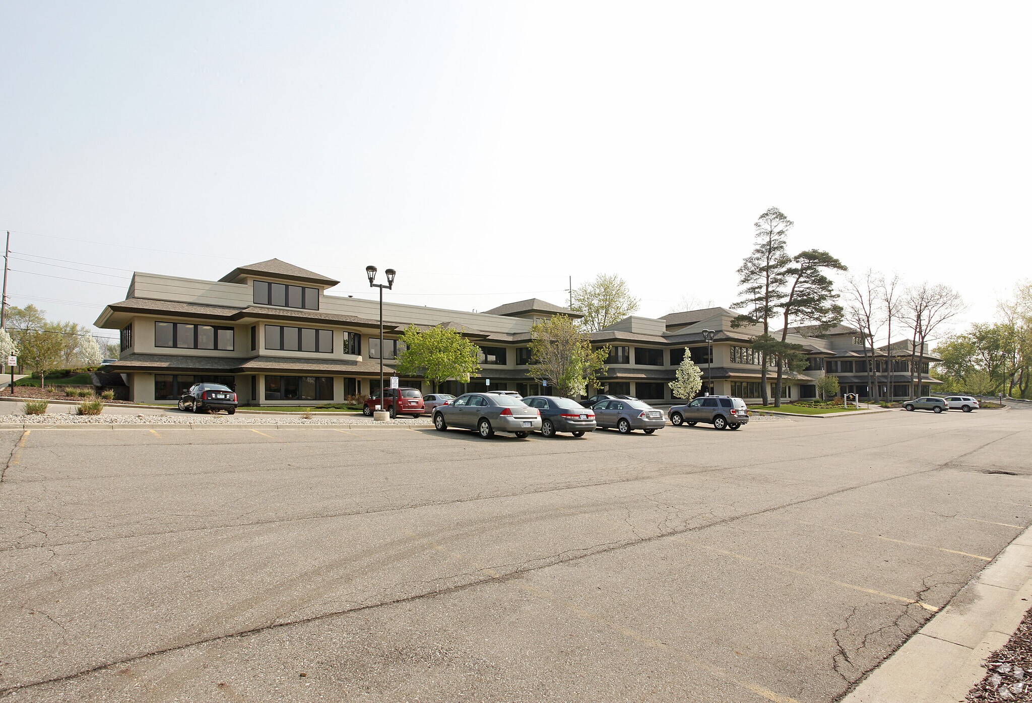 7600 Grand River Ave, Brighton, MI à louer Photo principale– Image 1 sur 5
