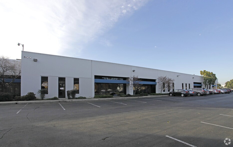 1978 W Winton Ave, Hayward, CA à louer - Photo de l’immeuble – Image 3 sur 4