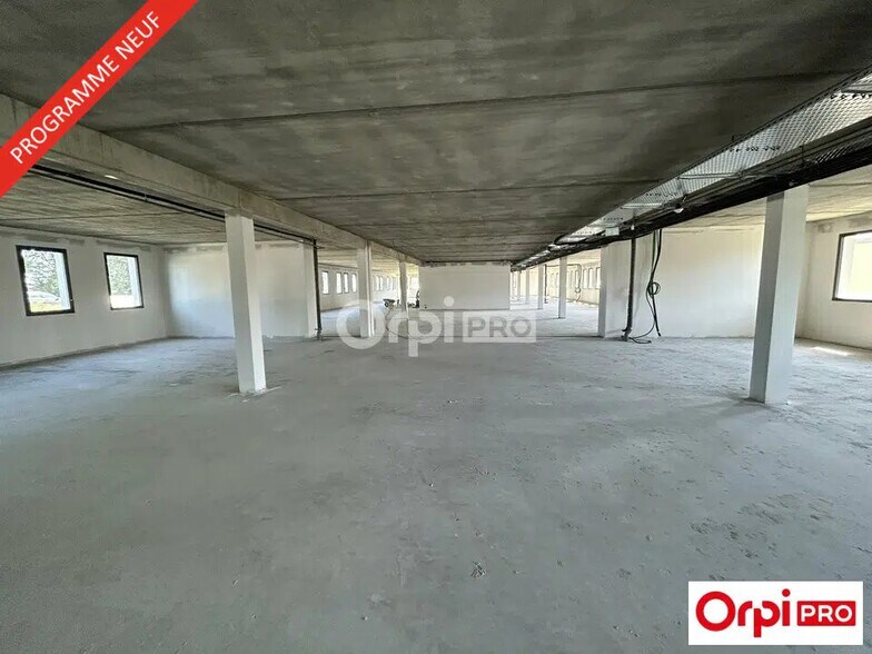 Bureau dans Alixan à vendre - Photo de l’immeuble – Image 3 sur 10