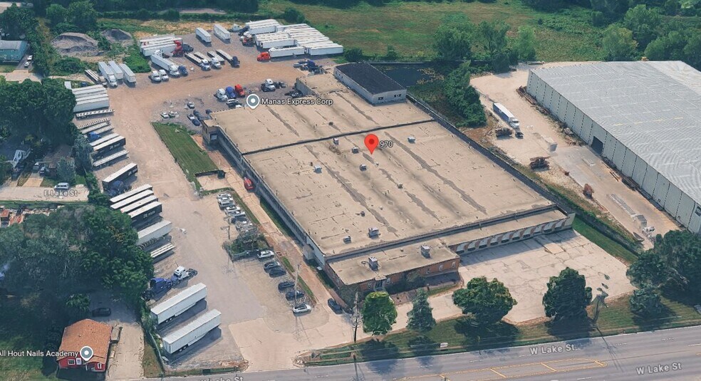 970 S Lake St, Aurora, IL à louer - Photo de l’immeuble – Image 2 sur 10