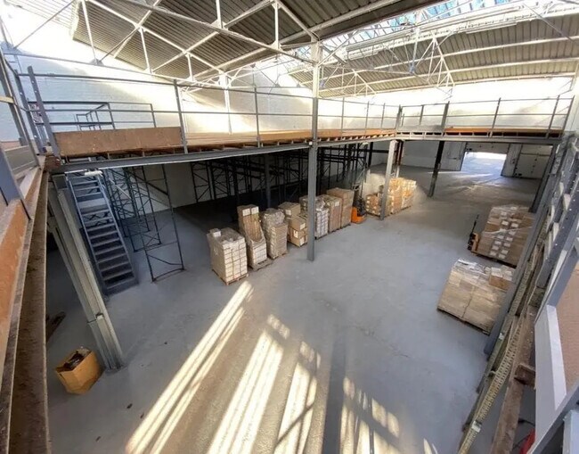 Plus de détails pour Industriel/Logistique à vendre