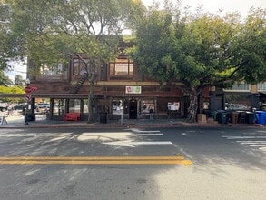 111 Throckmorton Ave, Mill Valley, CA à louer Photo intérieure– Image 2 sur 7